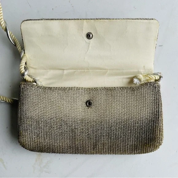 Vintage "RICHERE" Beaded Purse Evening Bag Silver Gold 1960's Hand Made in Japan - Picture 9 of 16